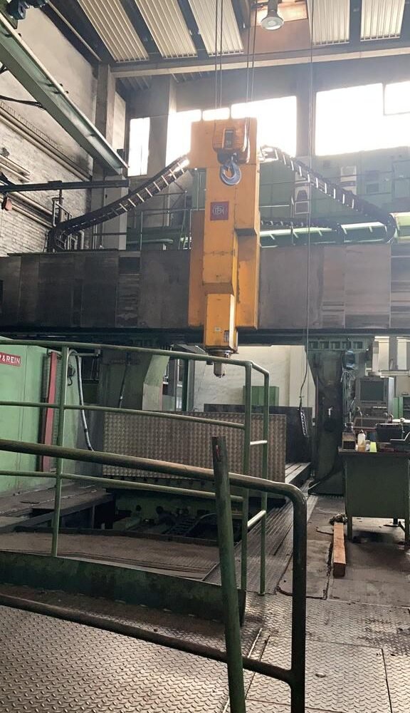 فرز دروازه‌ای CNC Droop & Rein TF 2500 - سال ۱۹۹۶