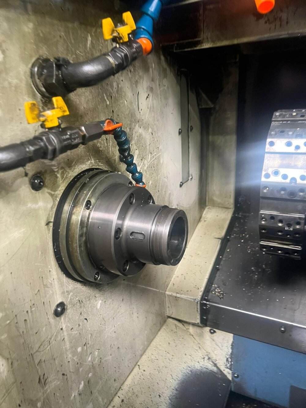 تراش CNC Takamaz SX-07 - کنترلر Fanuc 21، مناسب برای ماشینکاری دقیق - تصویر 3