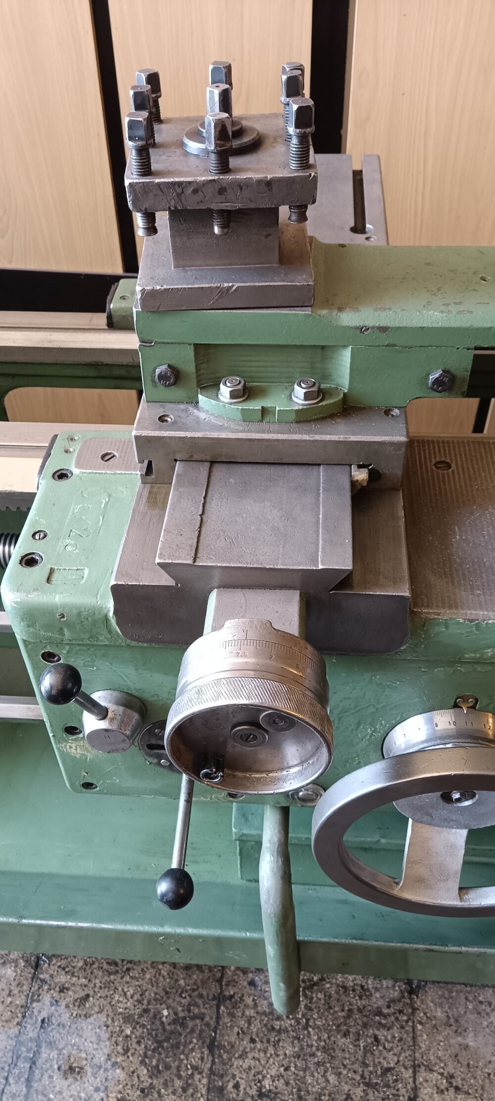 دستگاه تراش تبریز TN50 - کارگیر ۲,۰۰۰ میلی‌متر، قطر ۵۰۰ میلی‌متر - تصویر 2