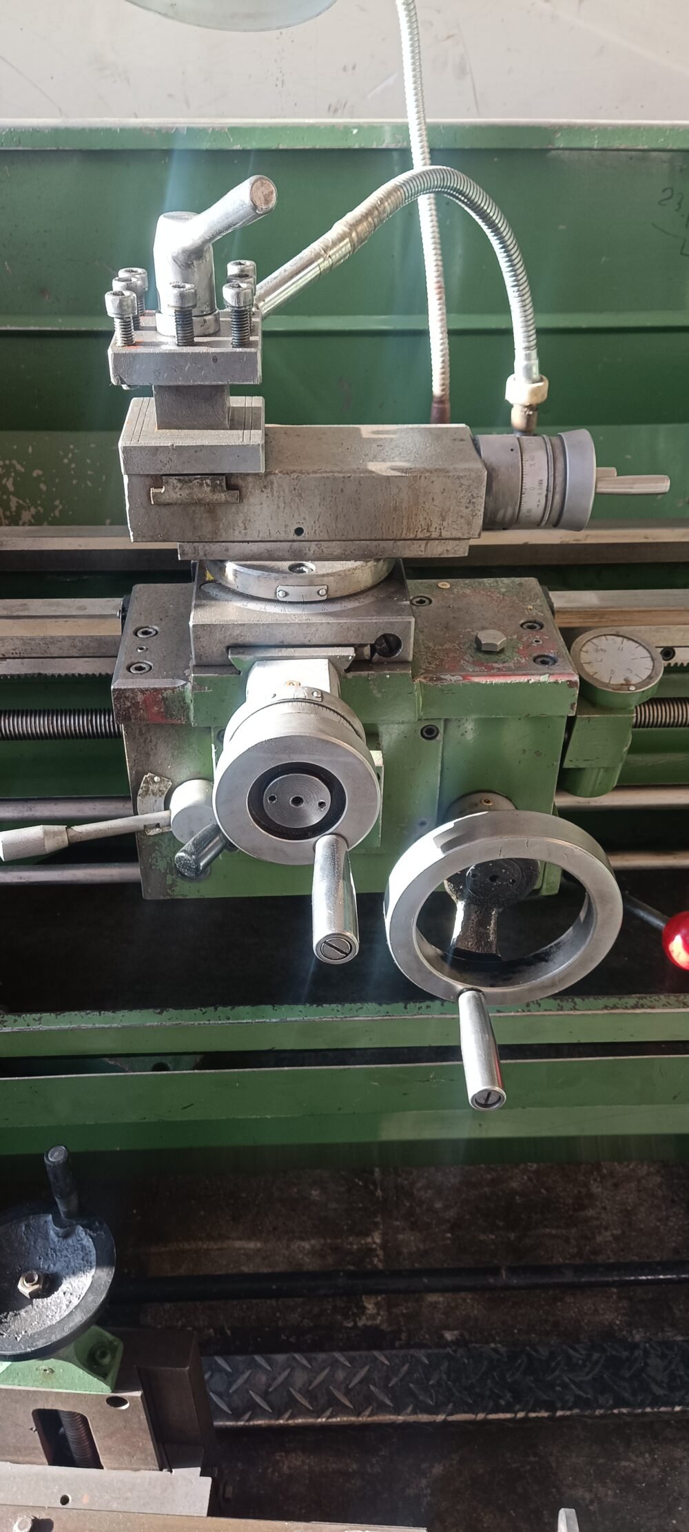 دستگاه تراش سه میل - کارگیر ۱,۰۰۰ میلی‌متر، قطر ۳۶۰ میلی‌متر - تصویر 3