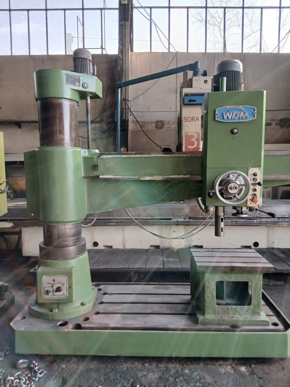 دریل رادیال ویدا (Weida) بازو ۱۶۰ سانتی‌متر – مورس ۵ – ریل و گیربکس سالم و کامل | آذر سی ان سی - تصویر 4