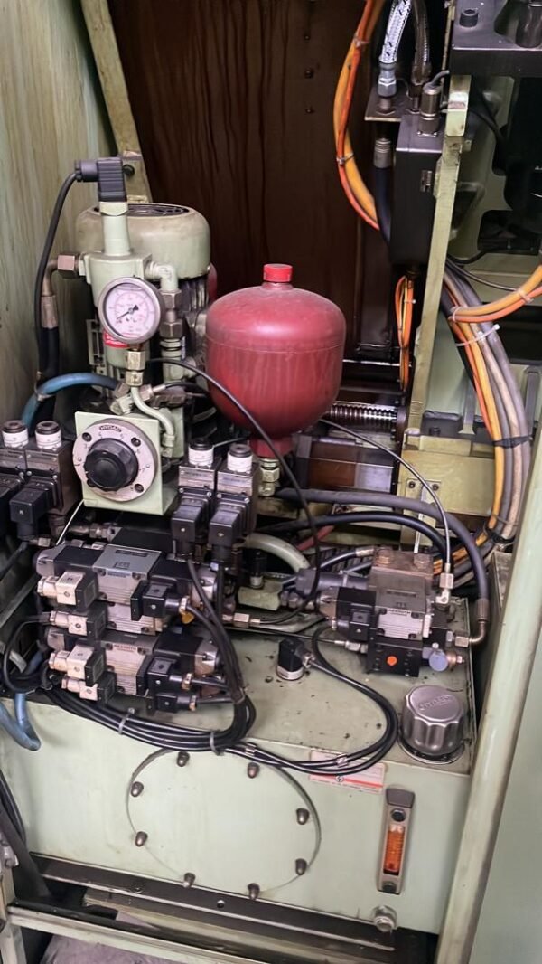 تراش CNC ماهو (MAHO Graziano) – قطر کارگیر ۴۵۰ میلی‌متر – طول کار ۱۰۰۰ میلی‌متر – کنترل Siemens 802 – استارت آماده کار – وضعیت بسیار سالم و تمیز - تصویر 10