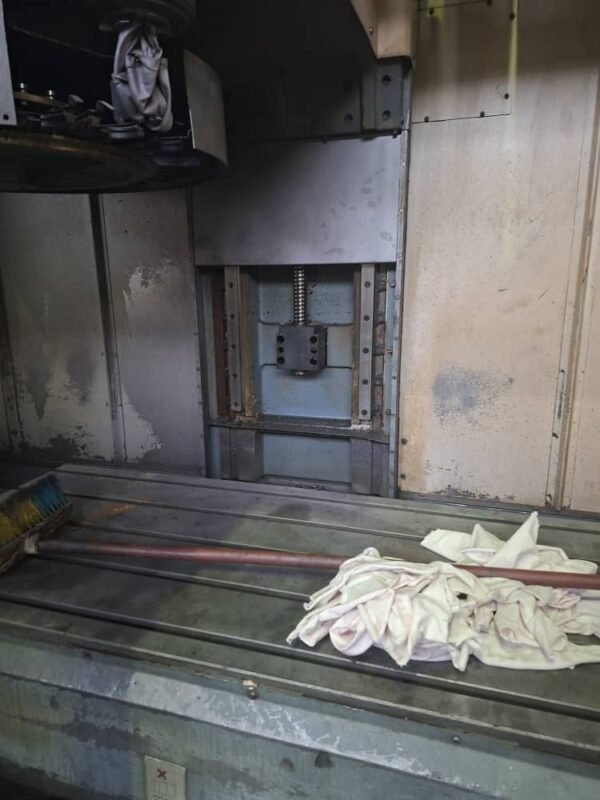 فرز CNC ساخت چک با کنترلر پیشرفته Heidenhain TNC 426 سال ۲۰۰۴، ساختار راهنمای خطی (لینیر)، مناسب ماشین‌کاری دقیق قطعات قالب، خودرو، نفت و گاز. دستگاه آمادة بازدیدمشخصات فنی دستگاه، تست و تأیید مشخصات دقیق. - تصویر 3